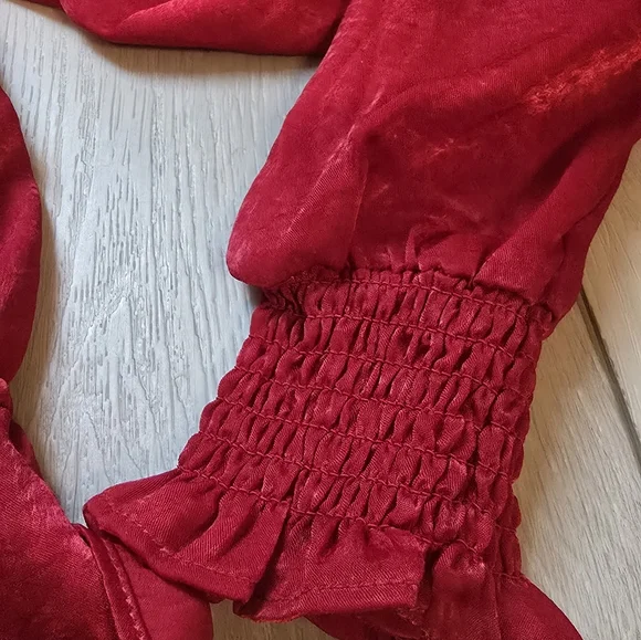 Women's Red Ruffled Top Size Large NWT - Picture 10 of 10